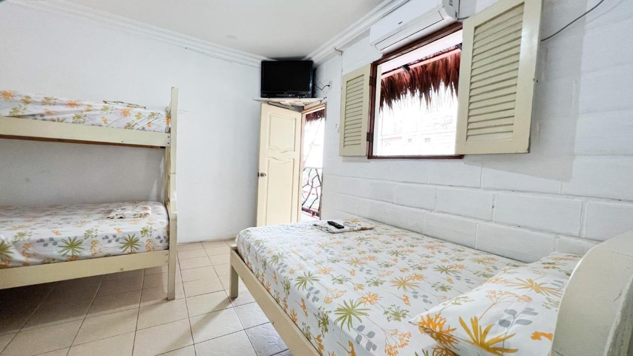 Arrecife Montanita Hostal Buitenkant foto
