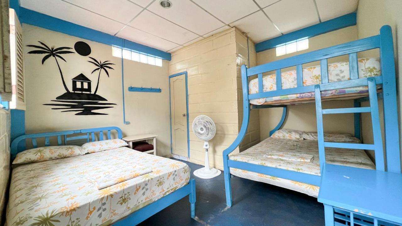 Arrecife Montanita Hostal Buitenkant foto
