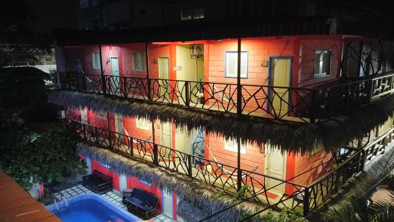 Arrecife Montanita Hostal Buitenkant foto